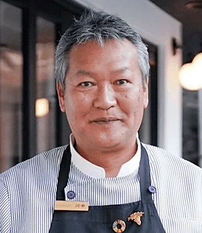川中 英章氏